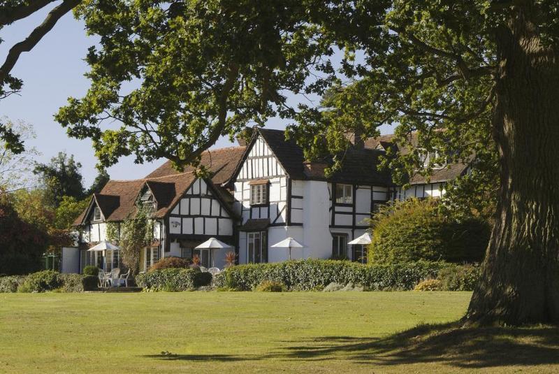 Ghyll Manor Country Hotel Horsham Eksteriør bilde