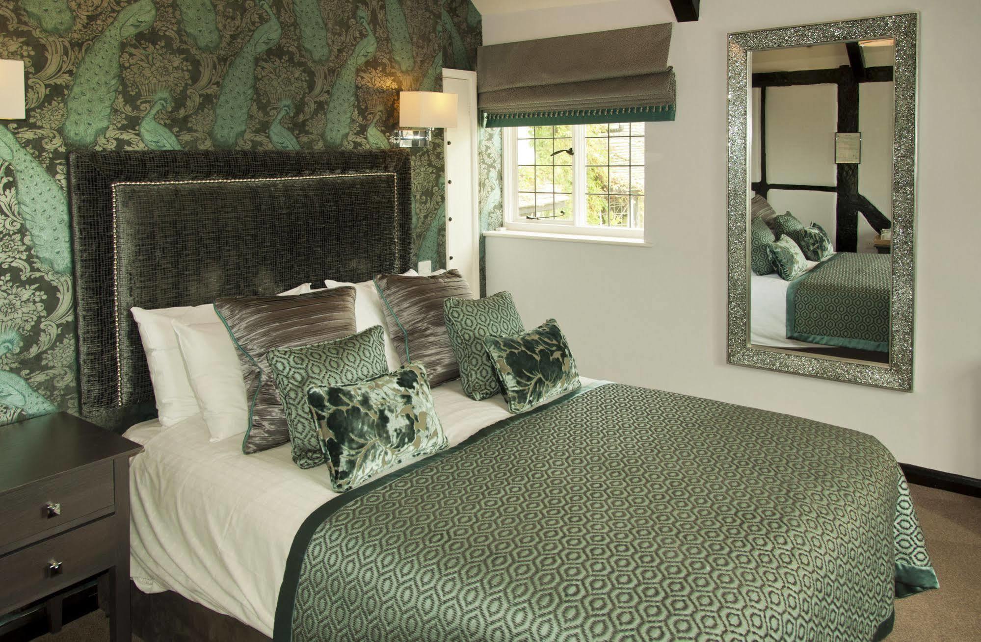 Ghyll Manor Country Hotel Horsham Eksteriør bilde