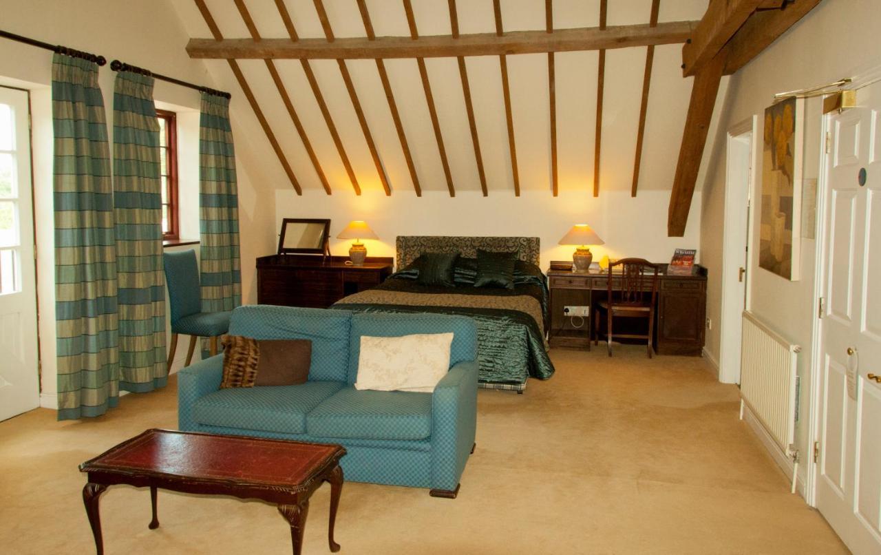 Ghyll Manor Country Hotel Horsham Eksteriør bilde