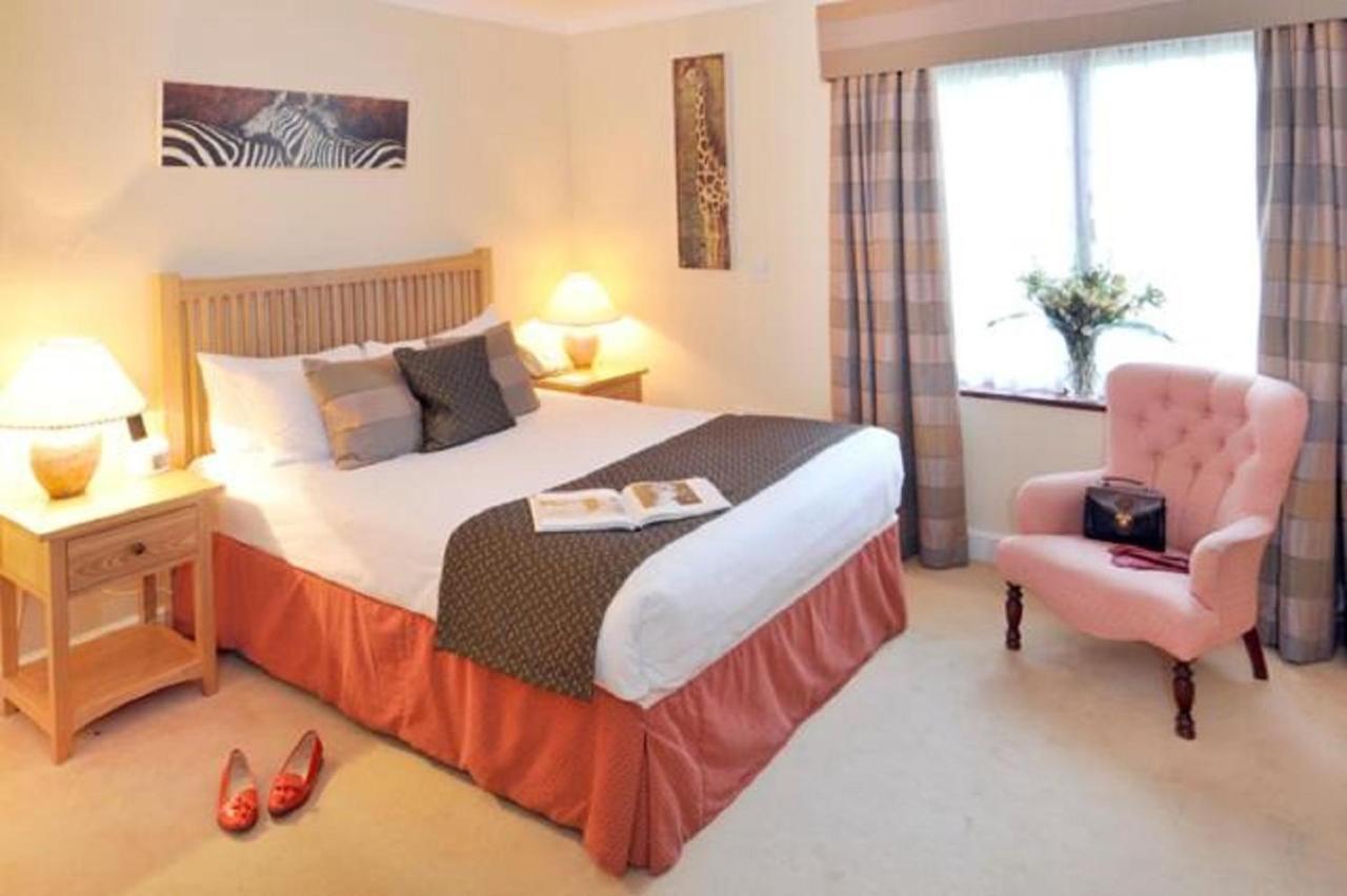 Ghyll Manor Country Hotel Horsham Eksteriør bilde