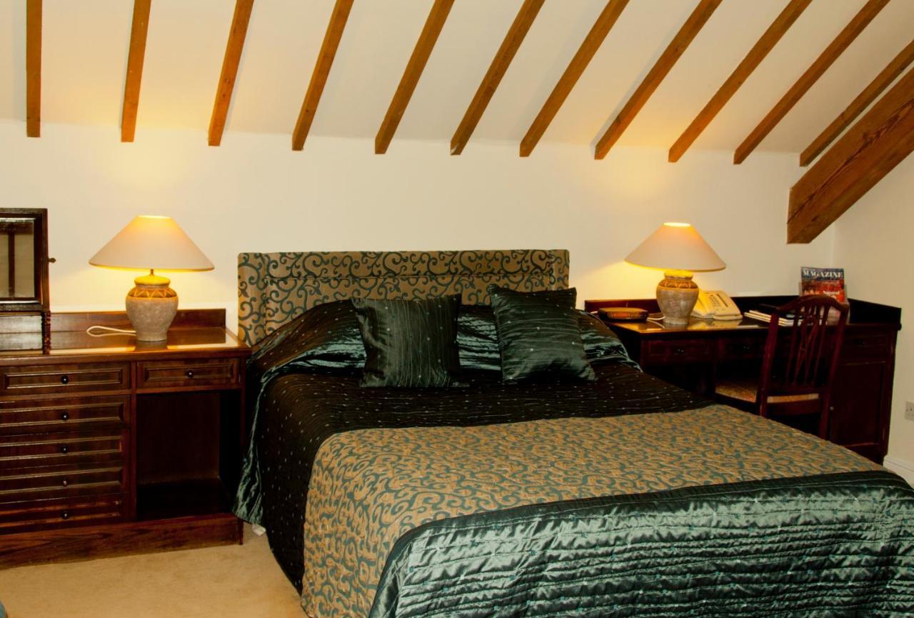 Ghyll Manor Country Hotel Horsham Eksteriør bilde