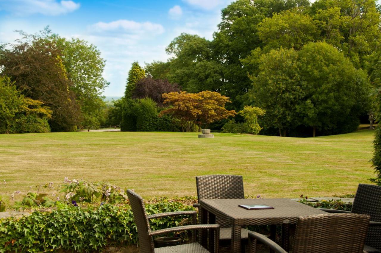 Ghyll Manor Country Hotel Horsham Eksteriør bilde